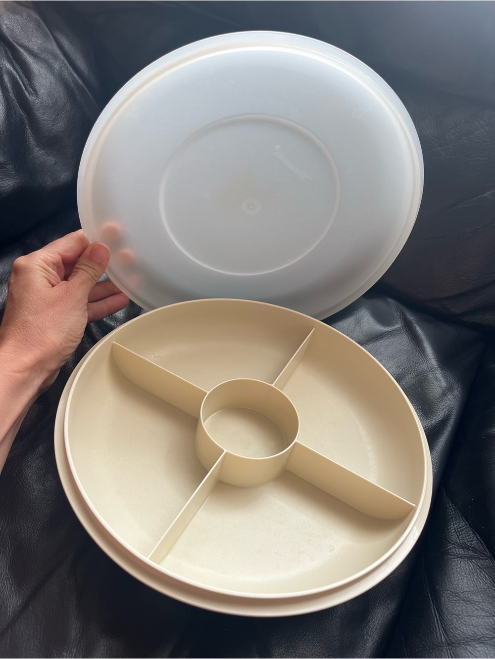 Like new Tupperware Beige Five-Section Serving Tray with Centerwell and Lid